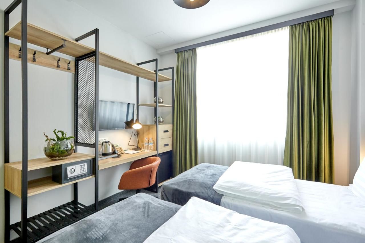 Отель Graphica Tbilisi Hotel Тбилиси