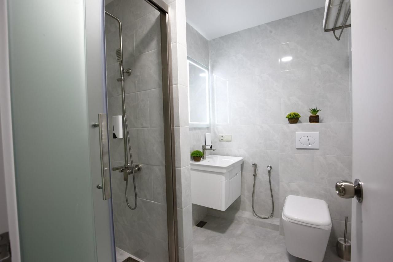 Отель Graphica Tbilisi Hotel Тбилиси