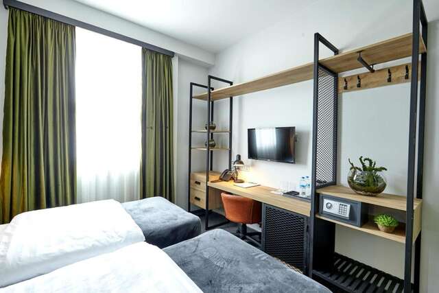 Отель Graphica Tbilisi Hotel Тбилиси-10